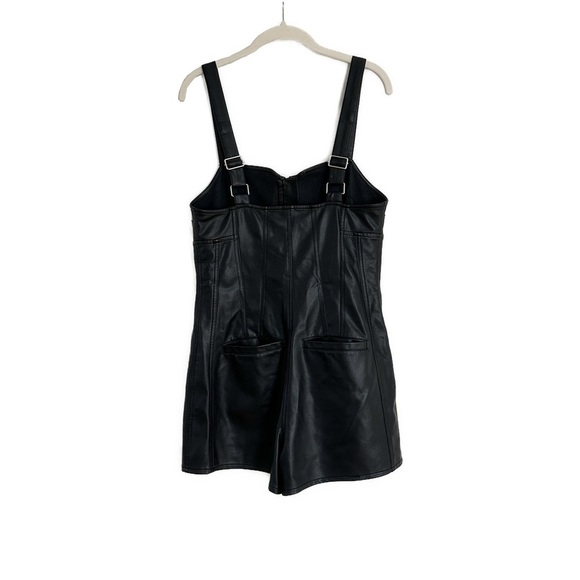 Free People Pleasant Surprise Vegan Romper in Black Size 8 - Picture 4 of 5